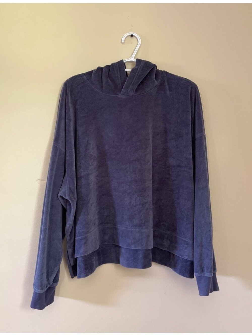 Aerie Womens Large Blue Velour Cropped Hoodie Long Sleeve Sweatshirt